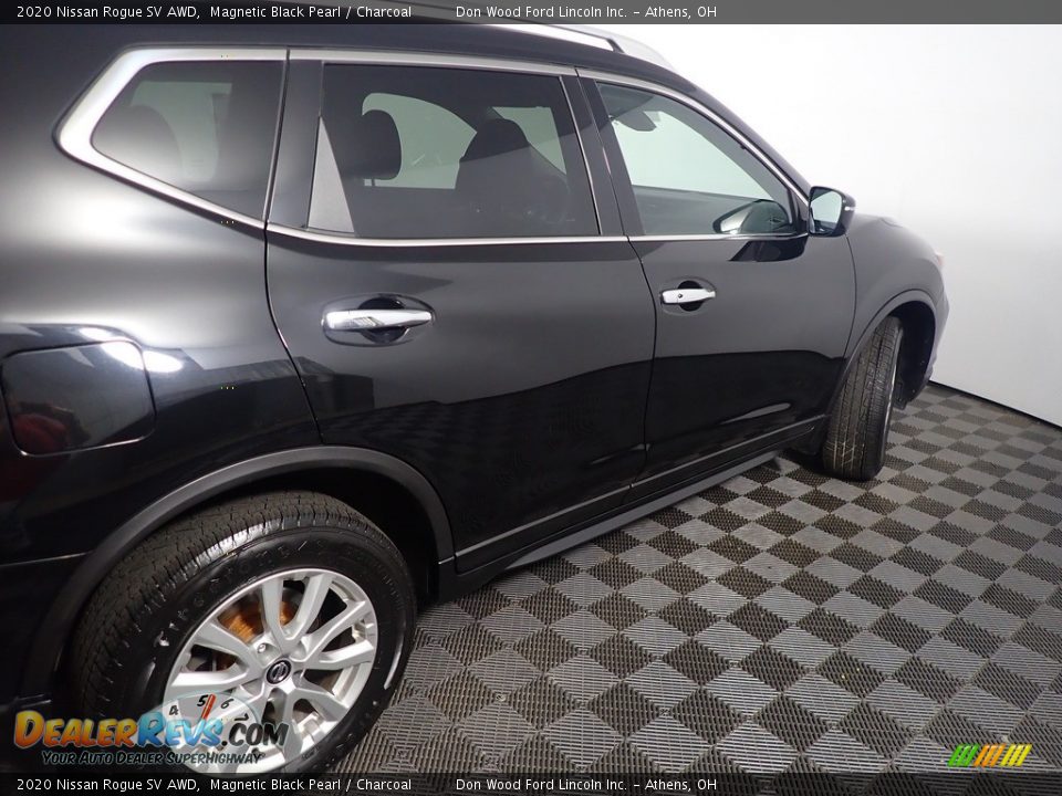 2020 Nissan Rogue SV AWD Magnetic Black Pearl / Charcoal Photo #21