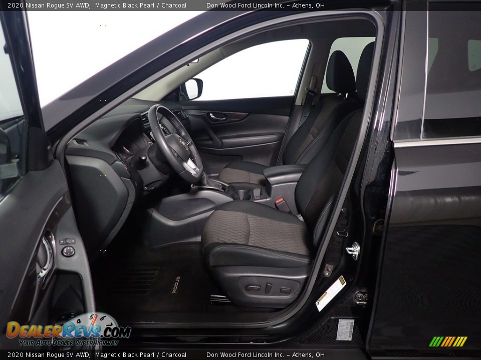 2020 Nissan Rogue SV AWD Magnetic Black Pearl / Charcoal Photo #24