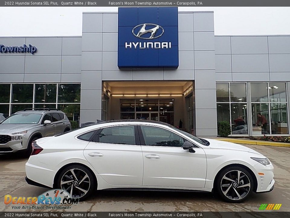 2022 Hyundai Sonata SEL Plus Quartz White / Black Photo #1