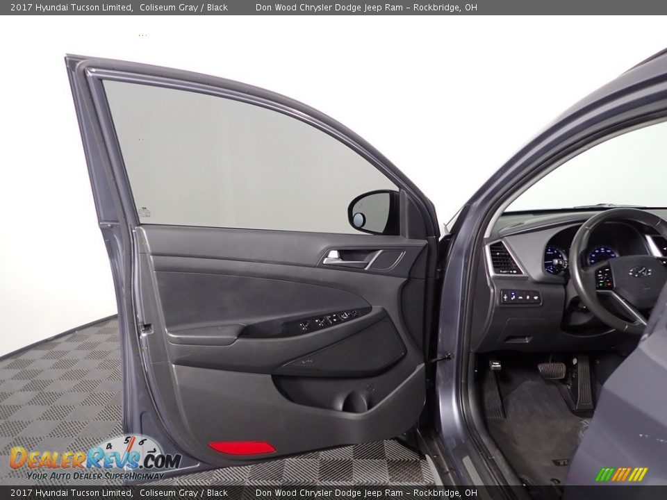 2017 Hyundai Tucson Limited Coliseum Gray / Black Photo #15
