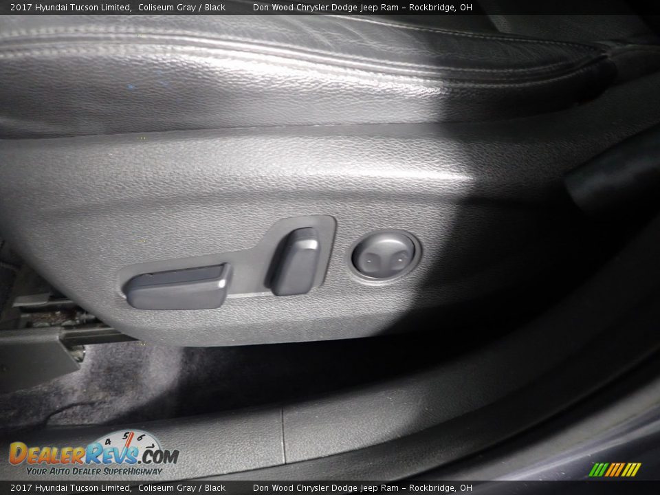 2017 Hyundai Tucson Limited Coliseum Gray / Black Photo #17