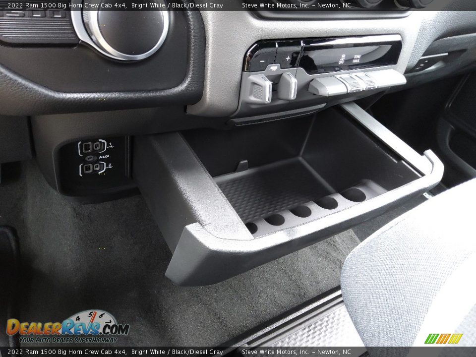 2022 Ram 1500 Big Horn Crew Cab 4x4 Bright White / Black/Diesel Gray Photo #26