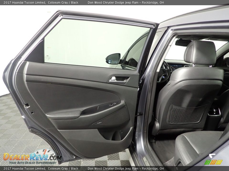 2017 Hyundai Tucson Limited Coliseum Gray / Black Photo #26