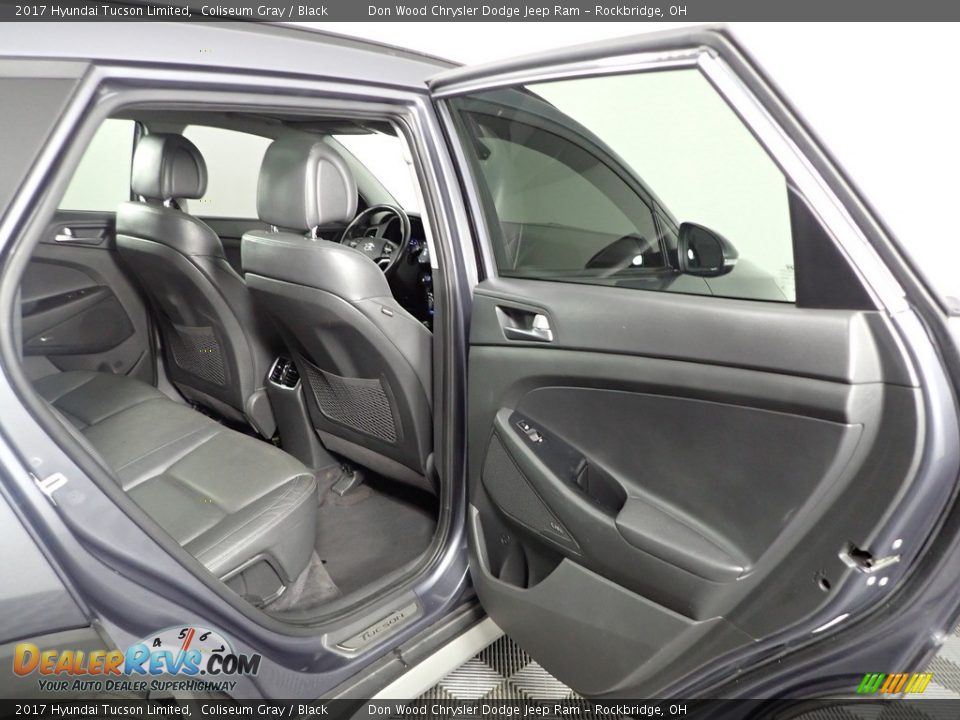 2017 Hyundai Tucson Limited Coliseum Gray / Black Photo #31