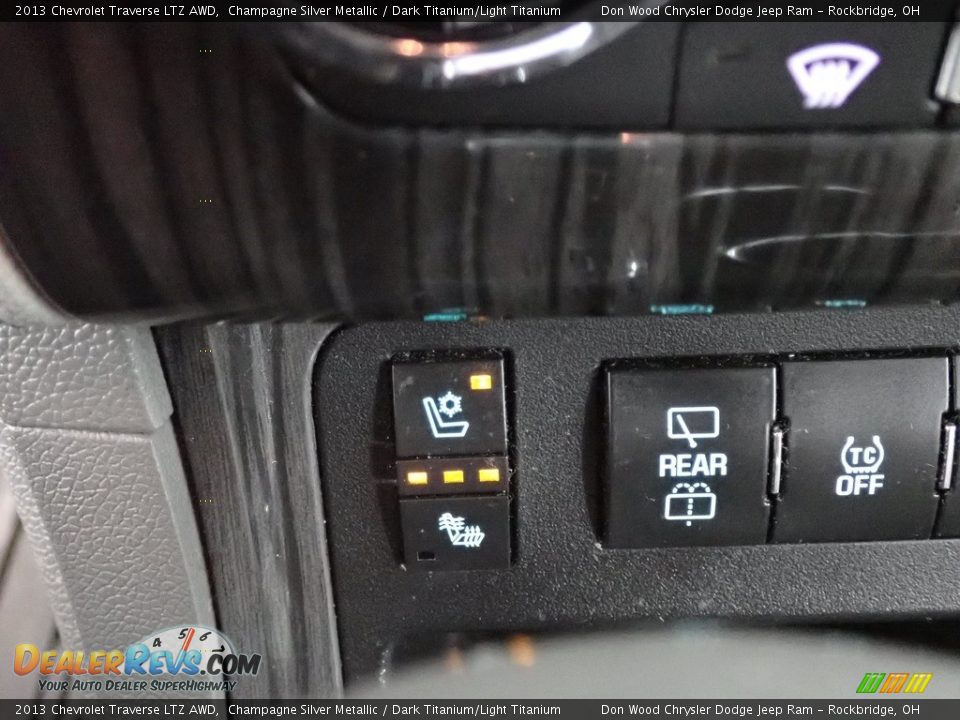 2013 Chevrolet Traverse LTZ AWD Champagne Silver Metallic / Dark Titanium/Light Titanium Photo #8