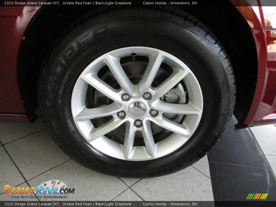 2020 Dodge Grand Caravan SXT Octane Red Pearl / Black/Light Graystone Photo #5