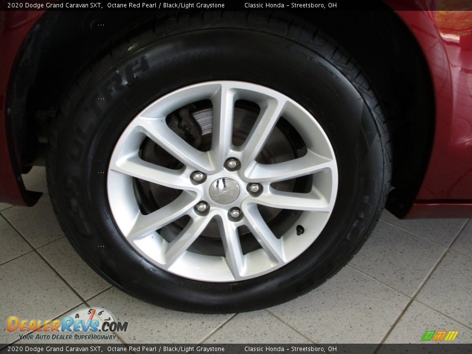 2020 Dodge Grand Caravan SXT Octane Red Pearl / Black/Light Graystone Photo #6