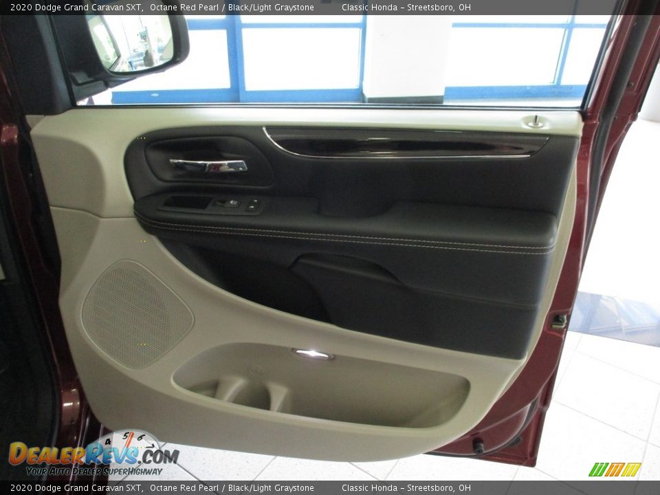 2020 Dodge Grand Caravan SXT Octane Red Pearl / Black/Light Graystone Photo #14