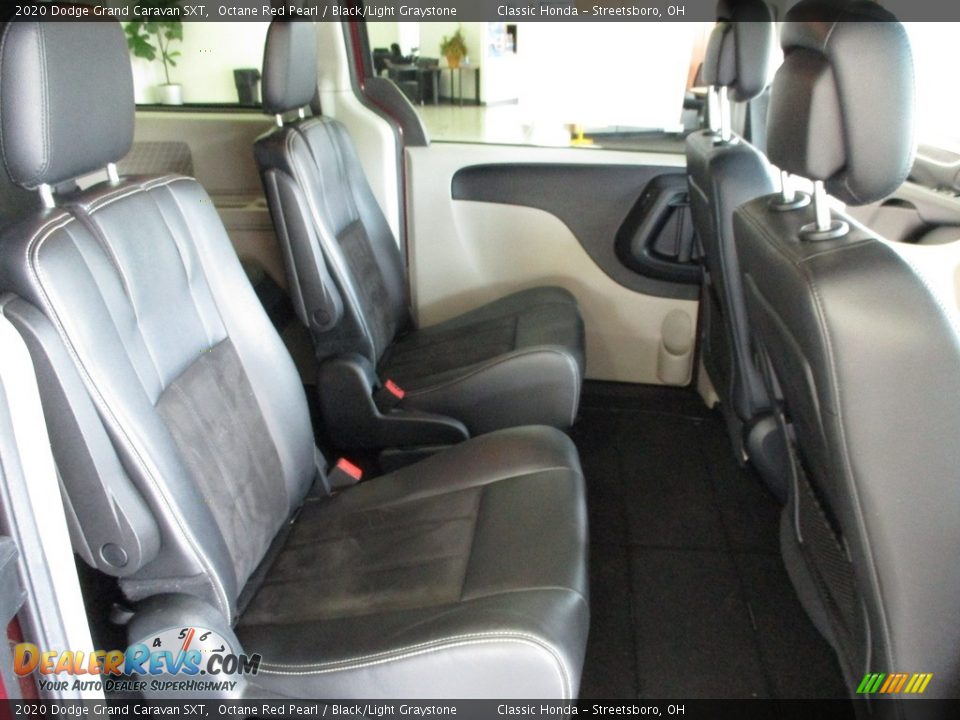 2020 Dodge Grand Caravan SXT Octane Red Pearl / Black/Light Graystone Photo #19