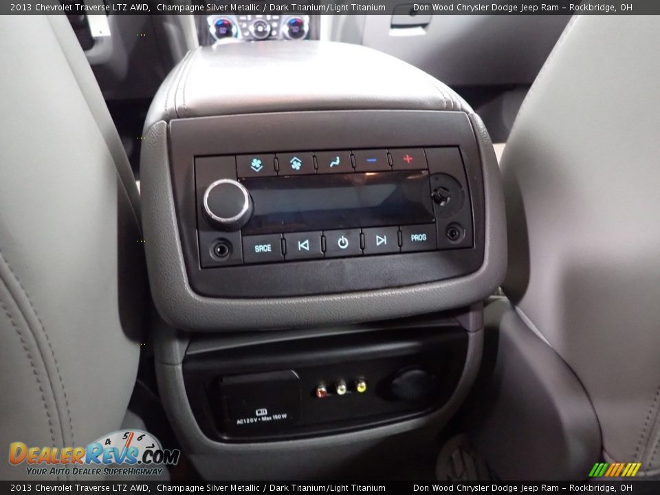 2013 Chevrolet Traverse LTZ AWD Champagne Silver Metallic / Dark Titanium/Light Titanium Photo #31