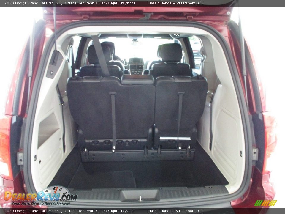 2020 Dodge Grand Caravan SXT Octane Red Pearl / Black/Light Graystone Photo #21