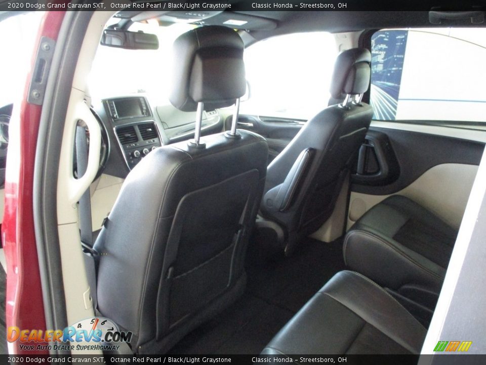 2020 Dodge Grand Caravan SXT Octane Red Pearl / Black/Light Graystone Photo #24