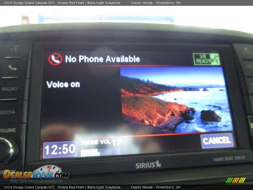 2020 Dodge Grand Caravan SXT Octane Red Pearl / Black/Light Graystone Photo #35