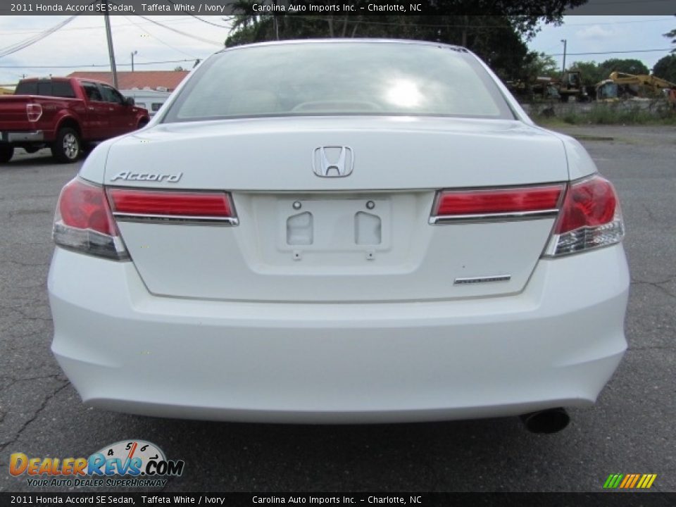 2011 Honda Accord SE Sedan Taffeta White / Ivory Photo #8