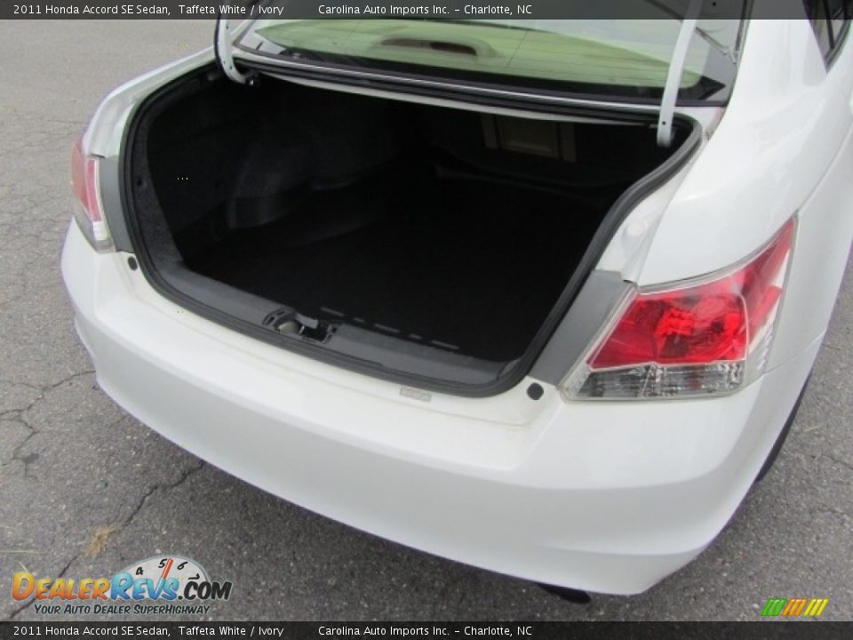 2011 Honda Accord SE Sedan Taffeta White / Ivory Photo #19
