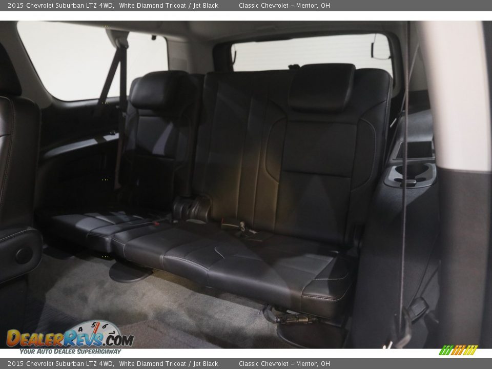 2015 Chevrolet Suburban LTZ 4WD White Diamond Tricoat / Jet Black Photo #21
