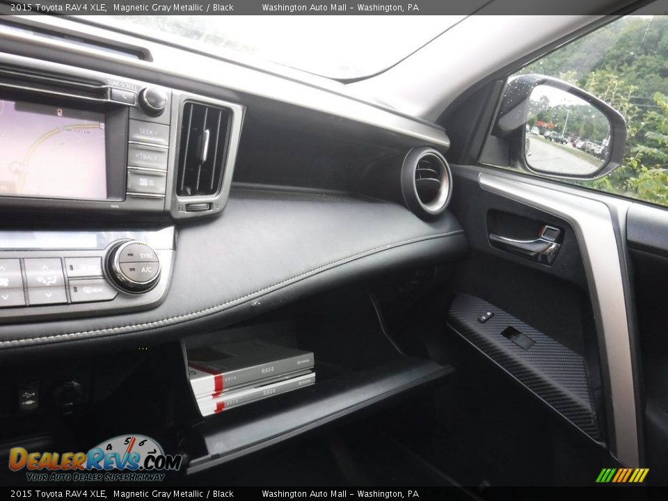 2015 Toyota RAV4 XLE Magnetic Gray Metallic / Black Photo #24