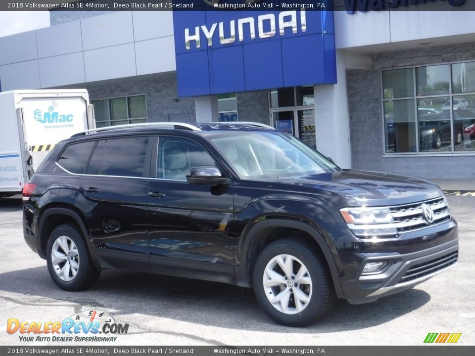 2018 Volkswagen Atlas SE 4Motion Deep Black Pearl / Shetland Photo #1