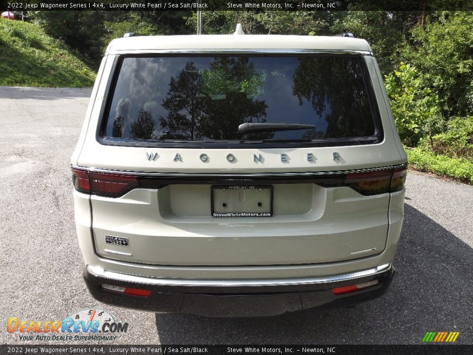 2022 Jeep Wagoneer Series I 4x4 Luxury White Pearl / Sea Salt/Black Photo #7