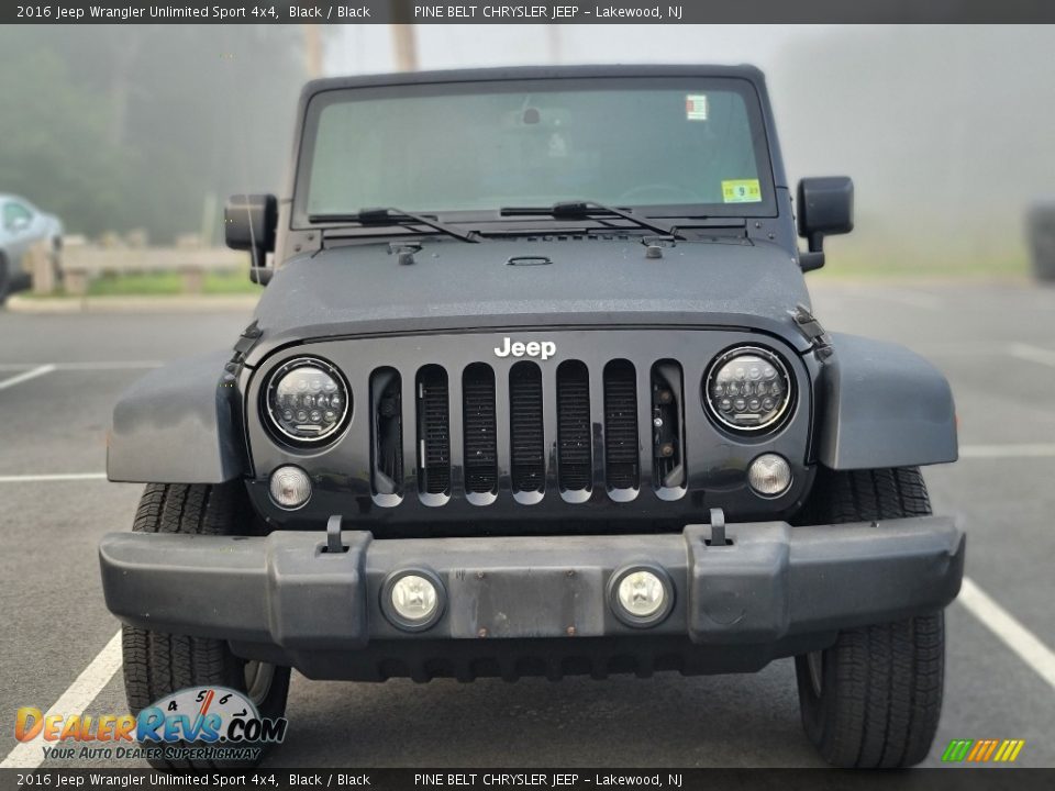 2016 Jeep Wrangler Unlimited Sport 4x4 Black / Black Photo #3