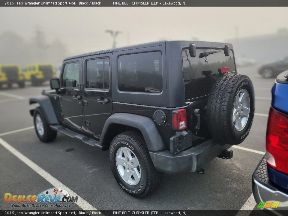 2016 Jeep Wrangler Unlimited Sport 4x4 Black / Black Photo #7