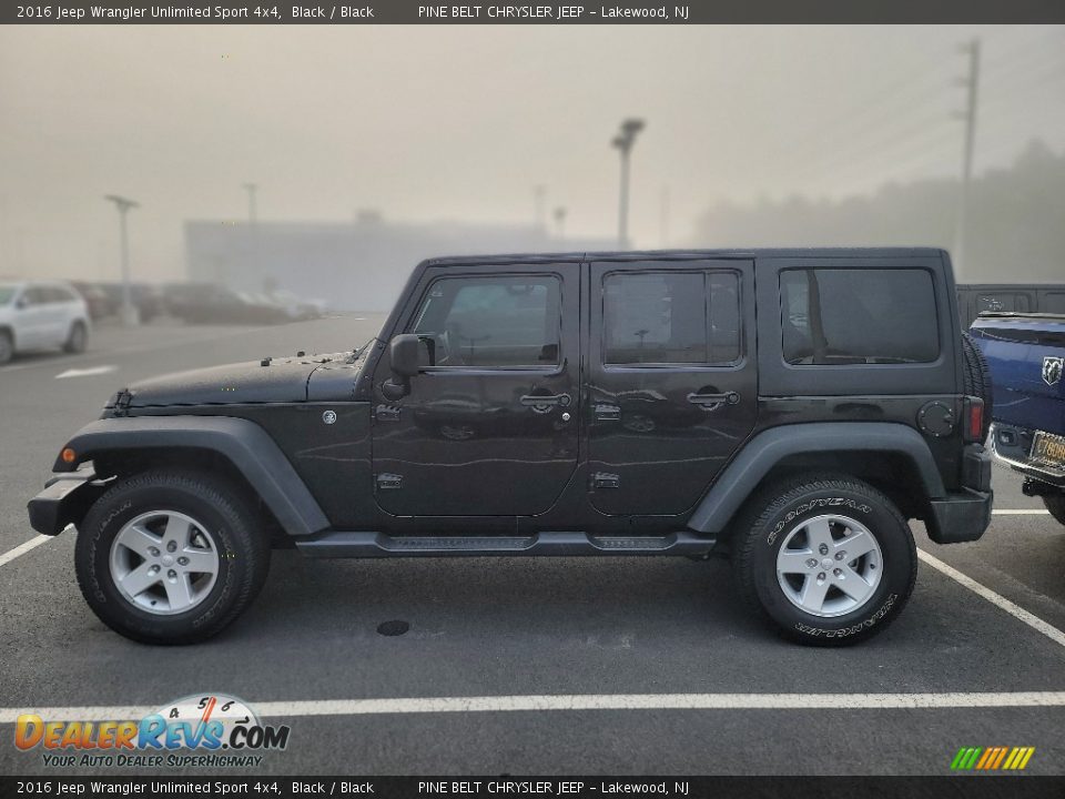 2016 Jeep Wrangler Unlimited Sport 4x4 Black / Black Photo #8