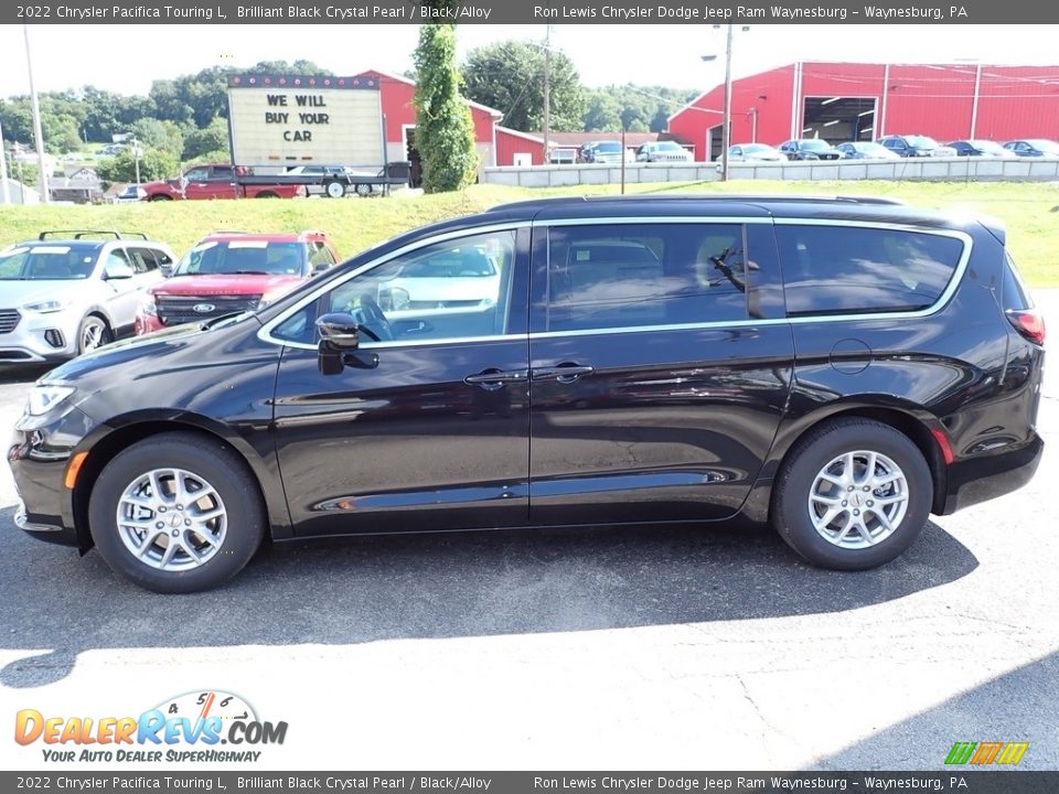 2022 Chrysler Pacifica Touring L Brilliant Black Crystal Pearl / Black/Alloy Photo #2