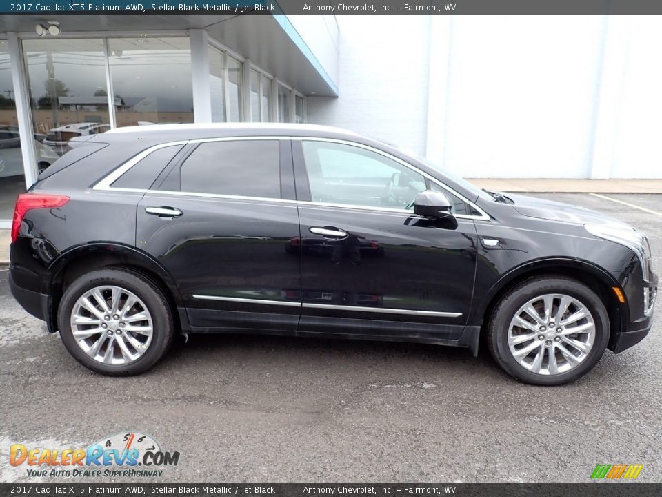 2017 Cadillac XT5 Platinum AWD Stellar Black Metallic / Jet Black Photo #2