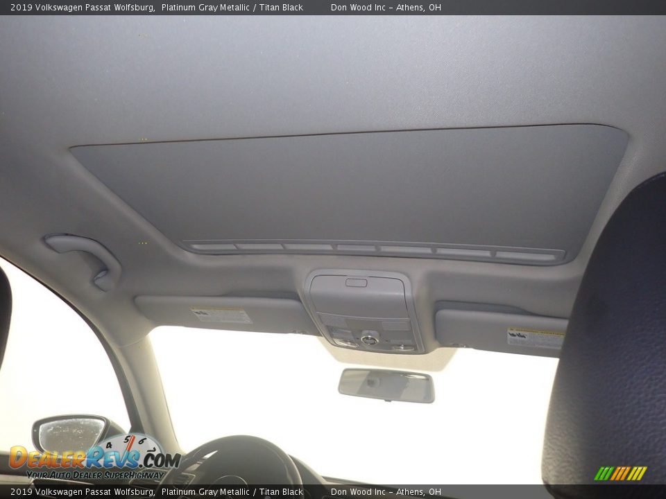 2019 Volkswagen Passat Wolfsburg Platinum Gray Metallic / Titan Black Photo #2