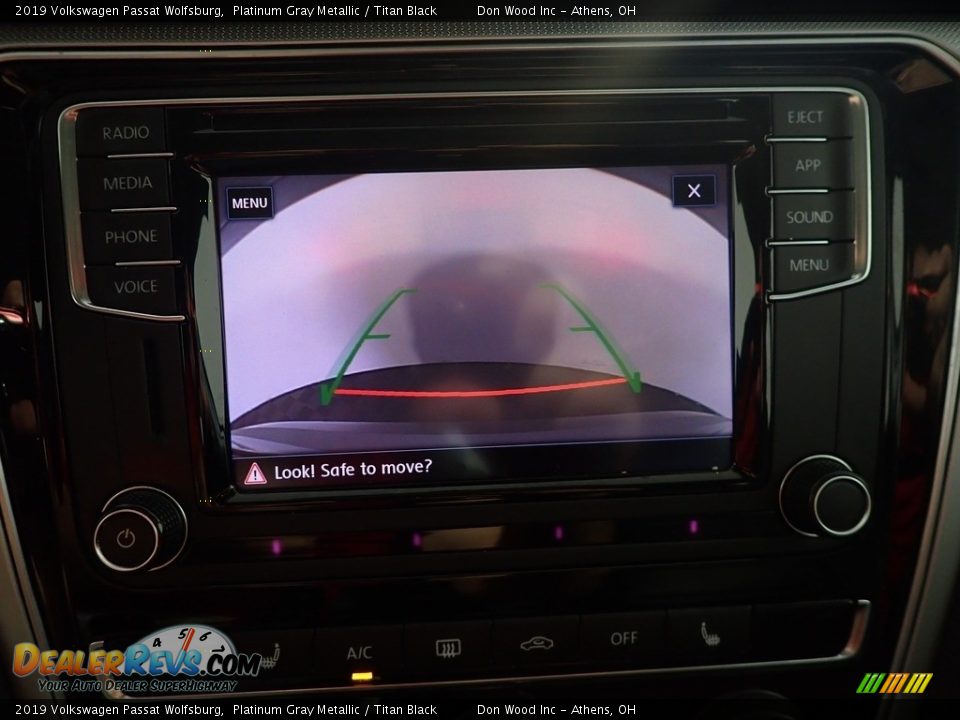 2019 Volkswagen Passat Wolfsburg Platinum Gray Metallic / Titan Black Photo #3