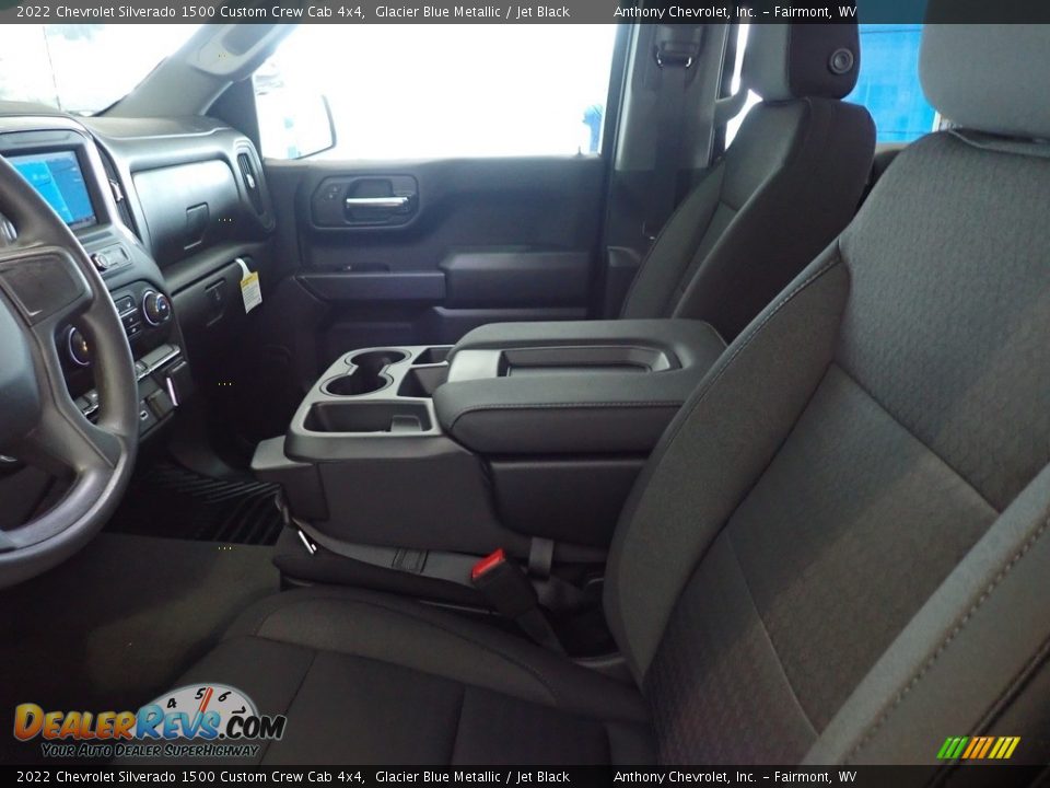 2022 Chevrolet Silverado 1500 Custom Crew Cab 4x4 Glacier Blue Metallic / Jet Black Photo #10