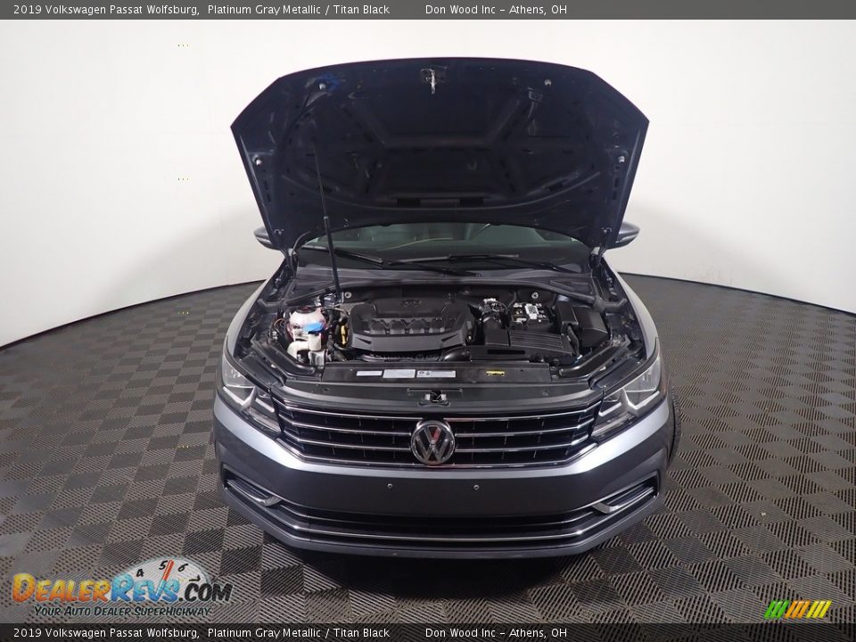 2019 Volkswagen Passat Wolfsburg Platinum Gray Metallic / Titan Black Photo #6