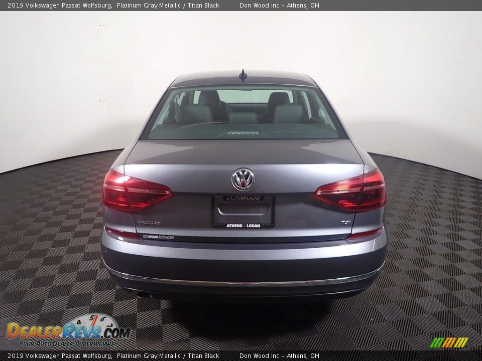 2019 Volkswagen Passat Wolfsburg Platinum Gray Metallic / Titan Black Photo #12