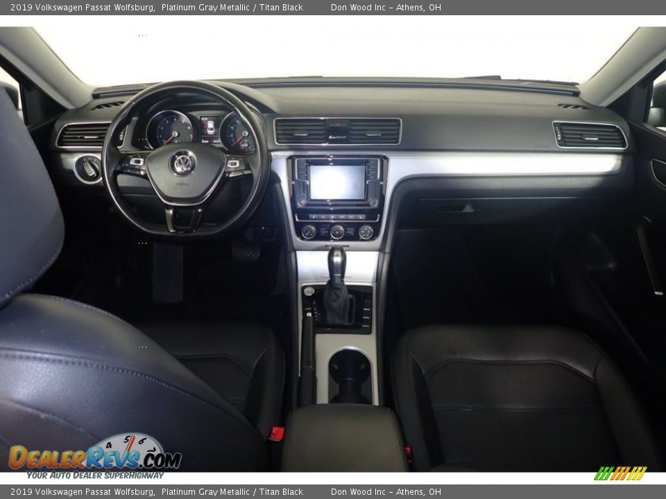 2019 Volkswagen Passat Wolfsburg Platinum Gray Metallic / Titan Black Photo #21