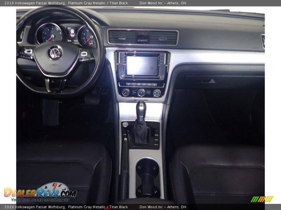 2019 Volkswagen Passat Wolfsburg Platinum Gray Metallic / Titan Black Photo #22