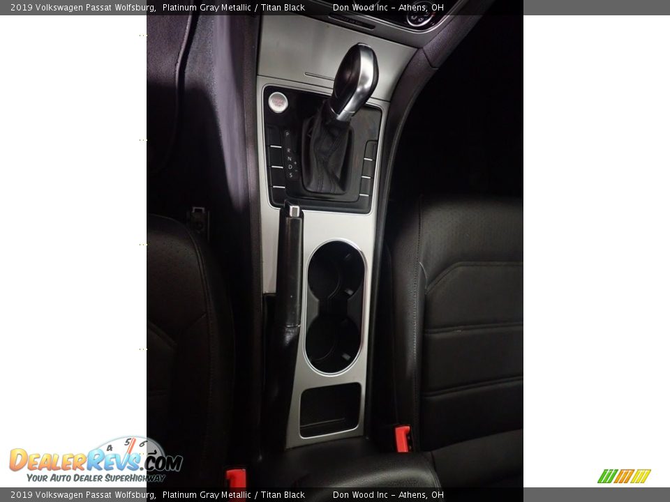 2019 Volkswagen Passat Wolfsburg Platinum Gray Metallic / Titan Black Photo #29