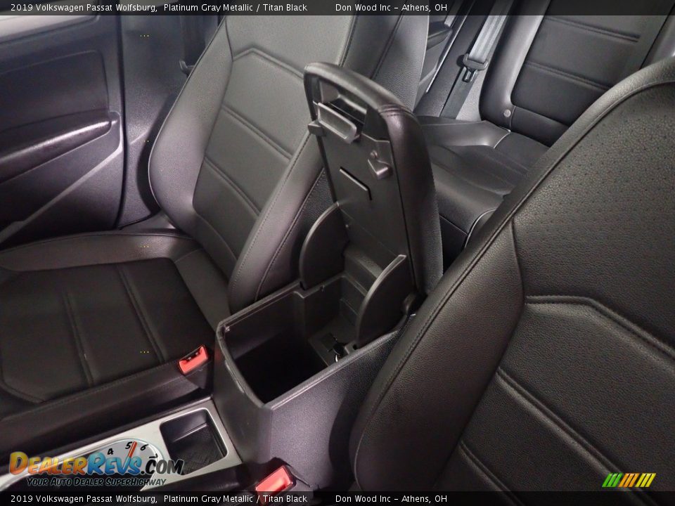 2019 Volkswagen Passat Wolfsburg Platinum Gray Metallic / Titan Black Photo #30