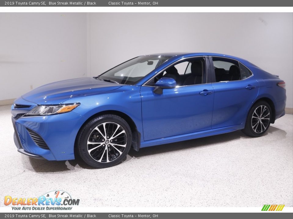 2019 Toyota Camry SE Blue Streak Metallic / Black Photo #3