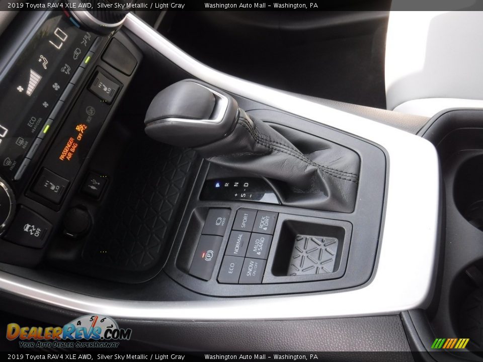 2019 Toyota RAV4 XLE AWD Silver Sky Metallic / Light Gray Photo #22