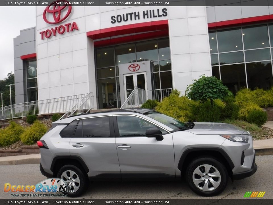 2019 Toyota RAV4 LE AWD Silver Sky Metallic / Black Photo #2