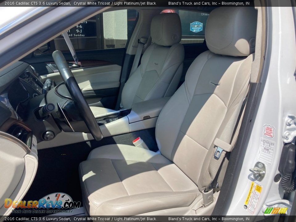 Front Seat of 2016 Cadillac CTS 3.6 Luxury Sedan Photo #35