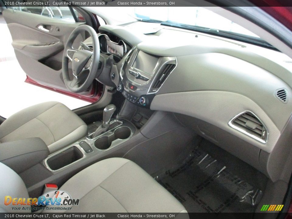 2018 Chevrolet Cruze LT Cajun Red Tintcoat / Jet Black Photo #15
