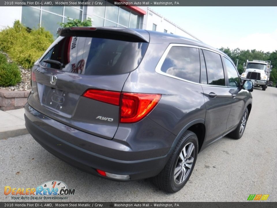 2018 Honda Pilot EX-L AWD Modern Steel Metallic / Gray Photo #17