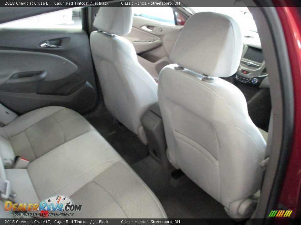 2018 Chevrolet Cruze LT Cajun Red Tintcoat / Jet Black Photo #18