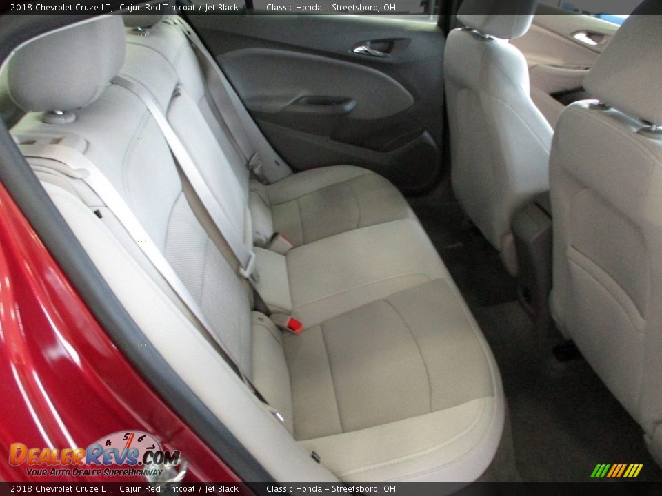 2018 Chevrolet Cruze LT Cajun Red Tintcoat / Jet Black Photo #19