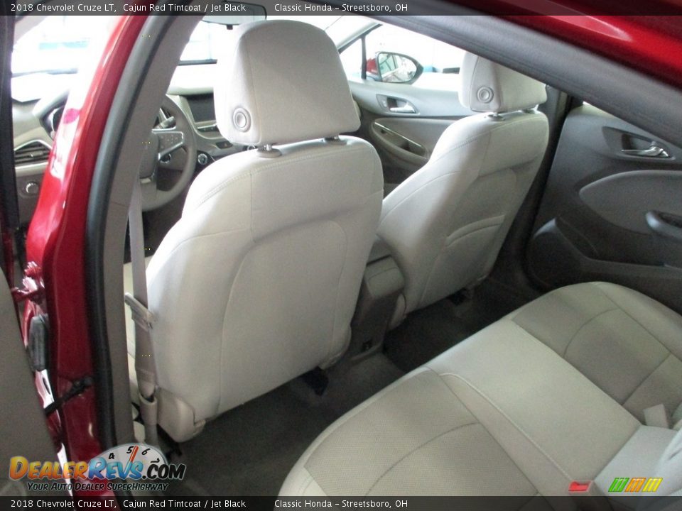 2018 Chevrolet Cruze LT Cajun Red Tintcoat / Jet Black Photo #23