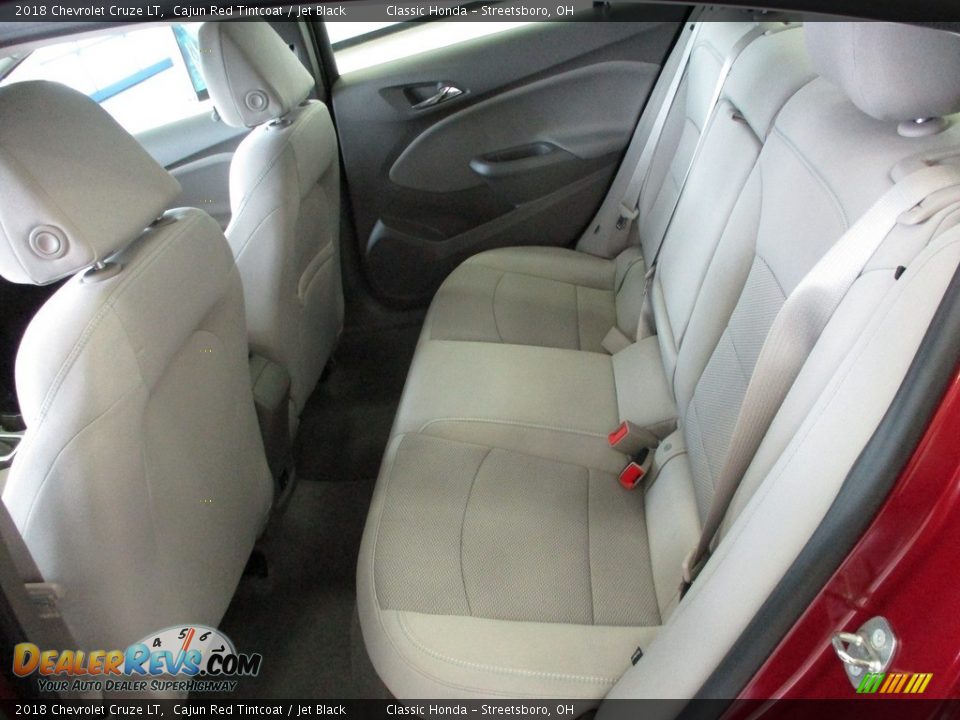 2018 Chevrolet Cruze LT Cajun Red Tintcoat / Jet Black Photo #24