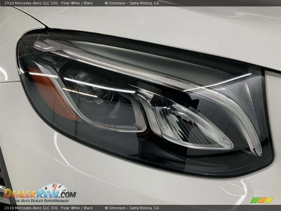 2019 Mercedes-Benz GLC 300 Polar White / Black Photo #4
