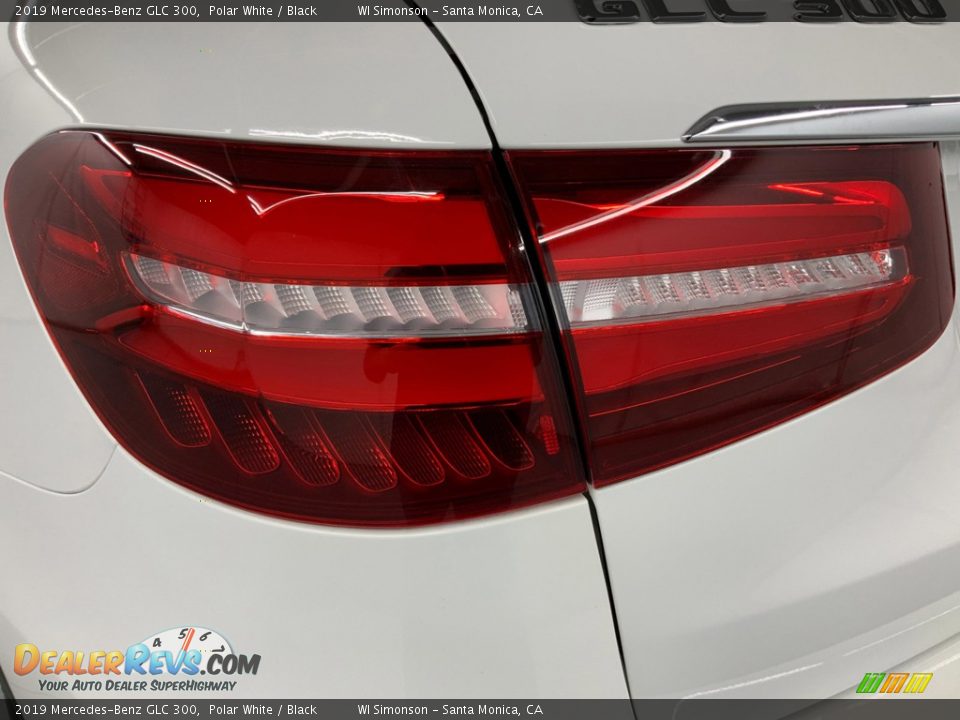 2019 Mercedes-Benz GLC 300 Polar White / Black Photo #12