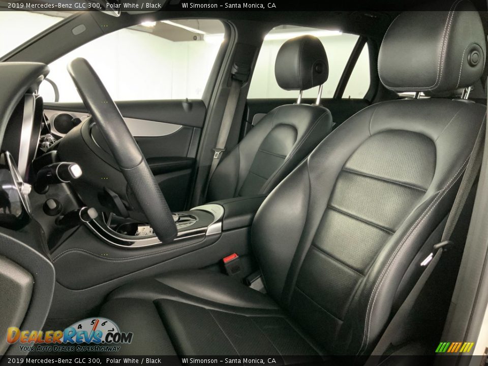 Front Seat of 2019 Mercedes-Benz GLC 300 Photo #22